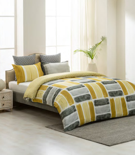 Multicolor Paan Shaped Leaves On Beige Base 120 GSM All Weather Reversible Double Bed Quilt